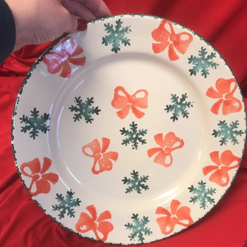 Vintage Italian hand-painted Christmas Bows‎ & Snowflakes Plate